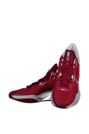 Basketballschuhe - 600-TEAM RED/WOLF GREY-UNIVERS - Rot | Grau