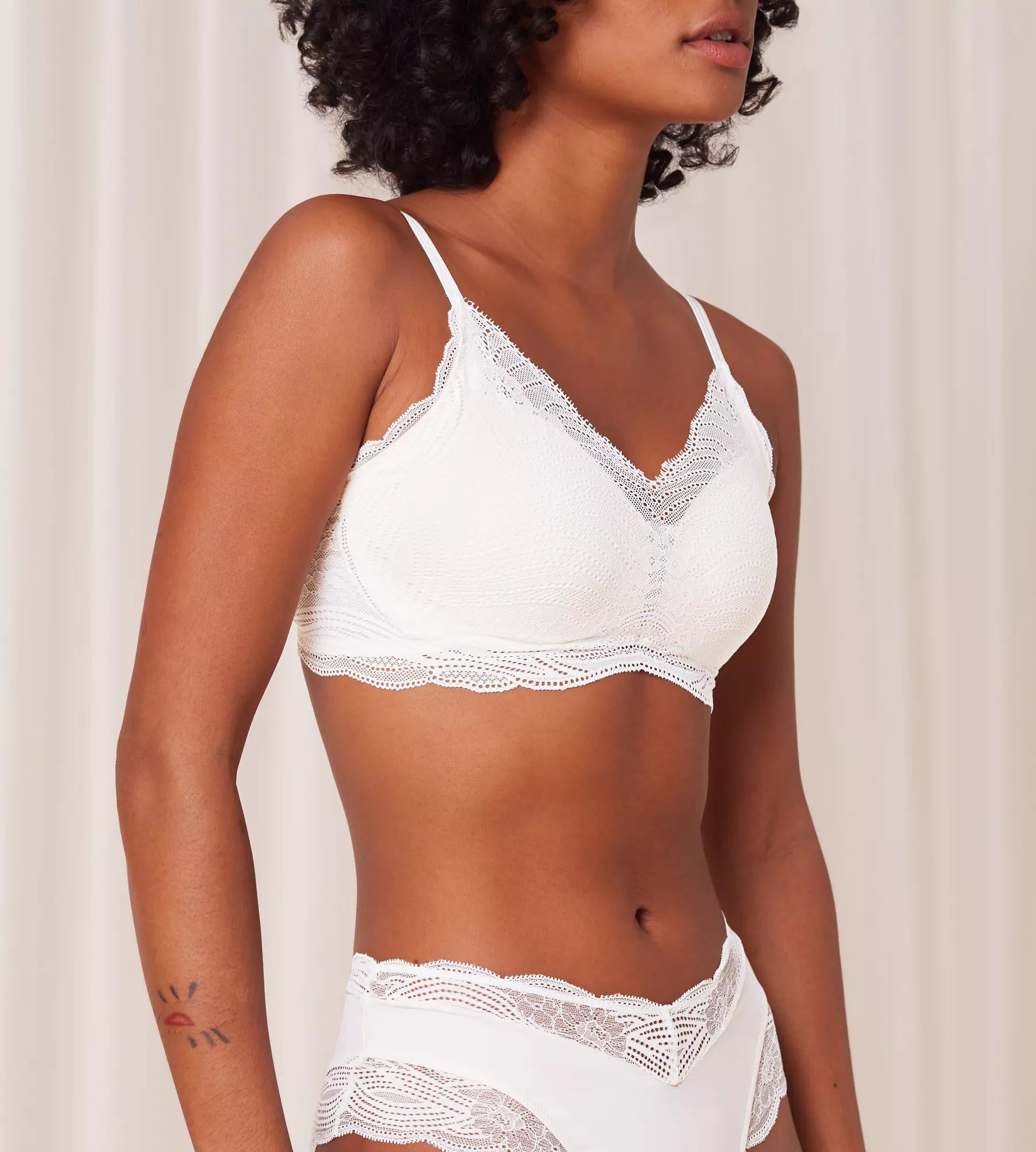 Soft-BH mit Spitzendetails - 1595 ECRU WHITE - Weiß